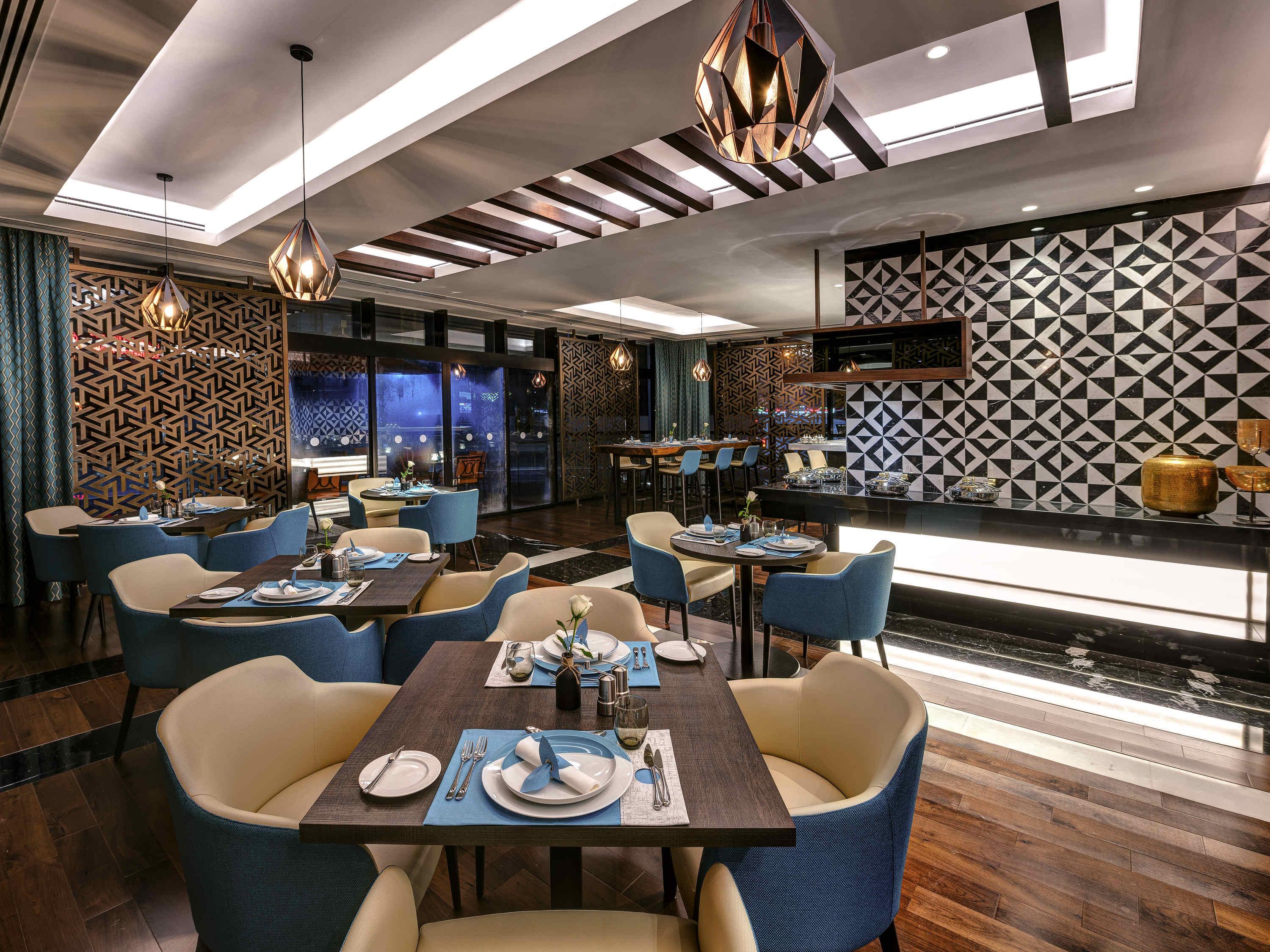 Novotel Expo Centre 4* Шарджа