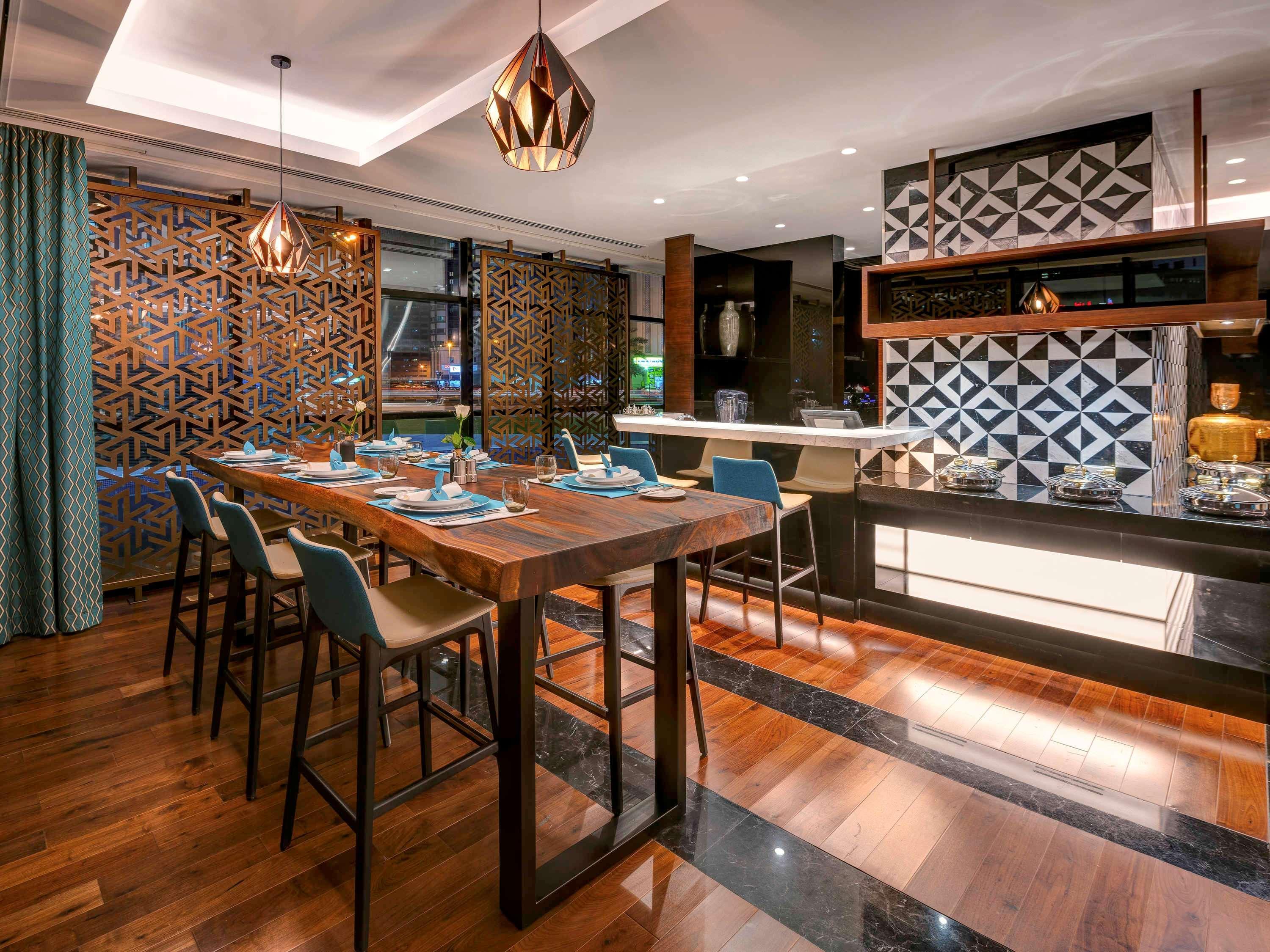 Novotel Expo Centre 4*