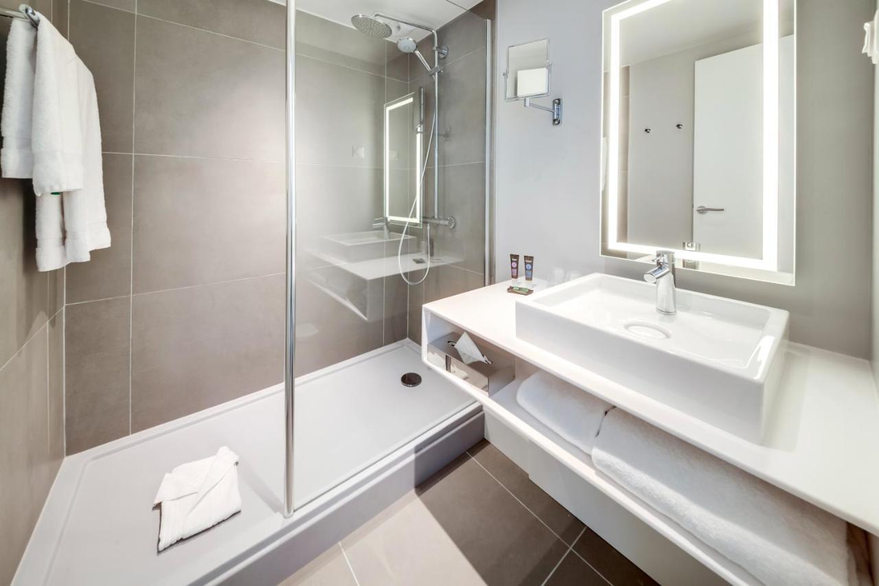 Novotel Expo Centre Отель