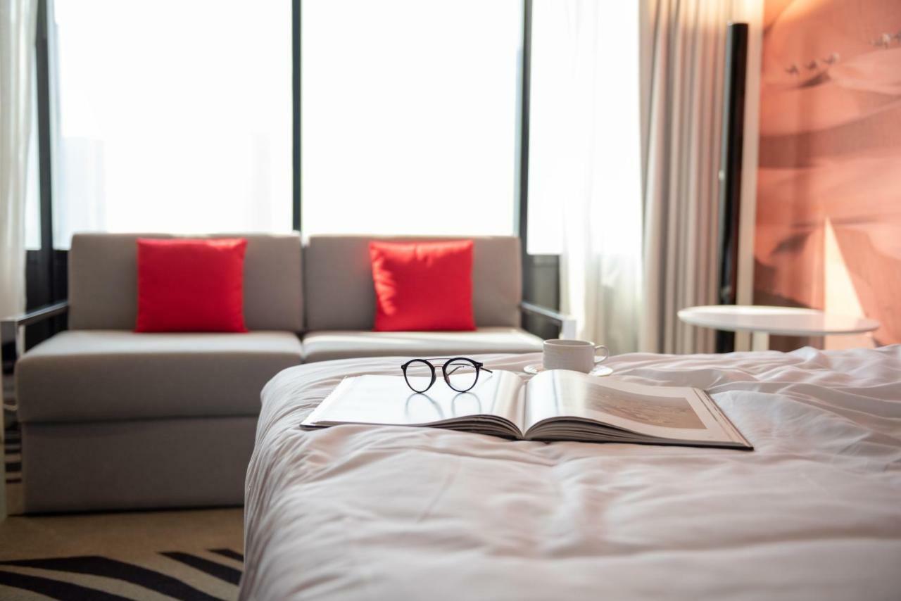 Отель Novotel Expo Centre 4*