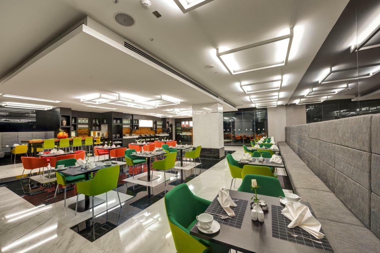 Novotel Expo Centre 4*