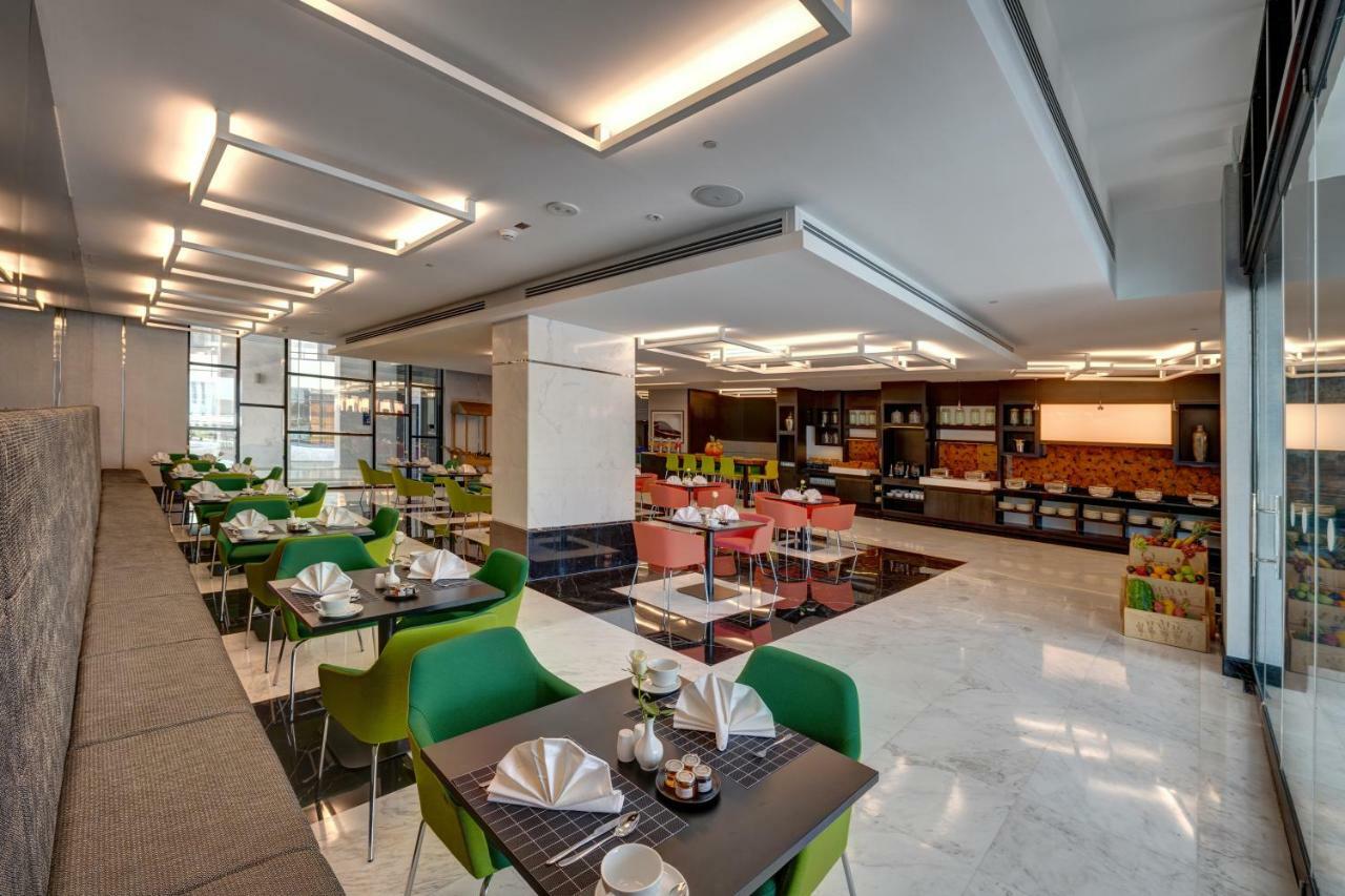 Novotel Expo Centre Отель Шарджа