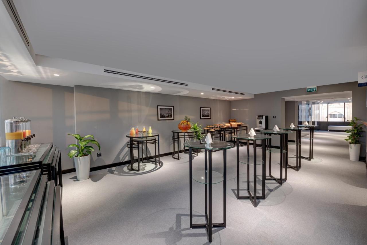 Novotel Expo Centre Отель